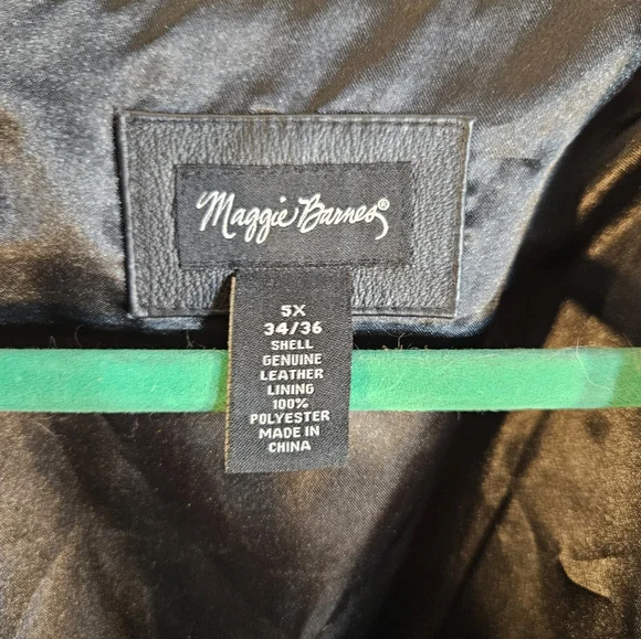 Women's Black leather coat by Maggie Barnes size 5X - Picture 2 of 3